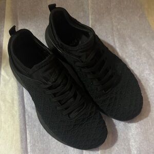 APL Black Men's Sneakers